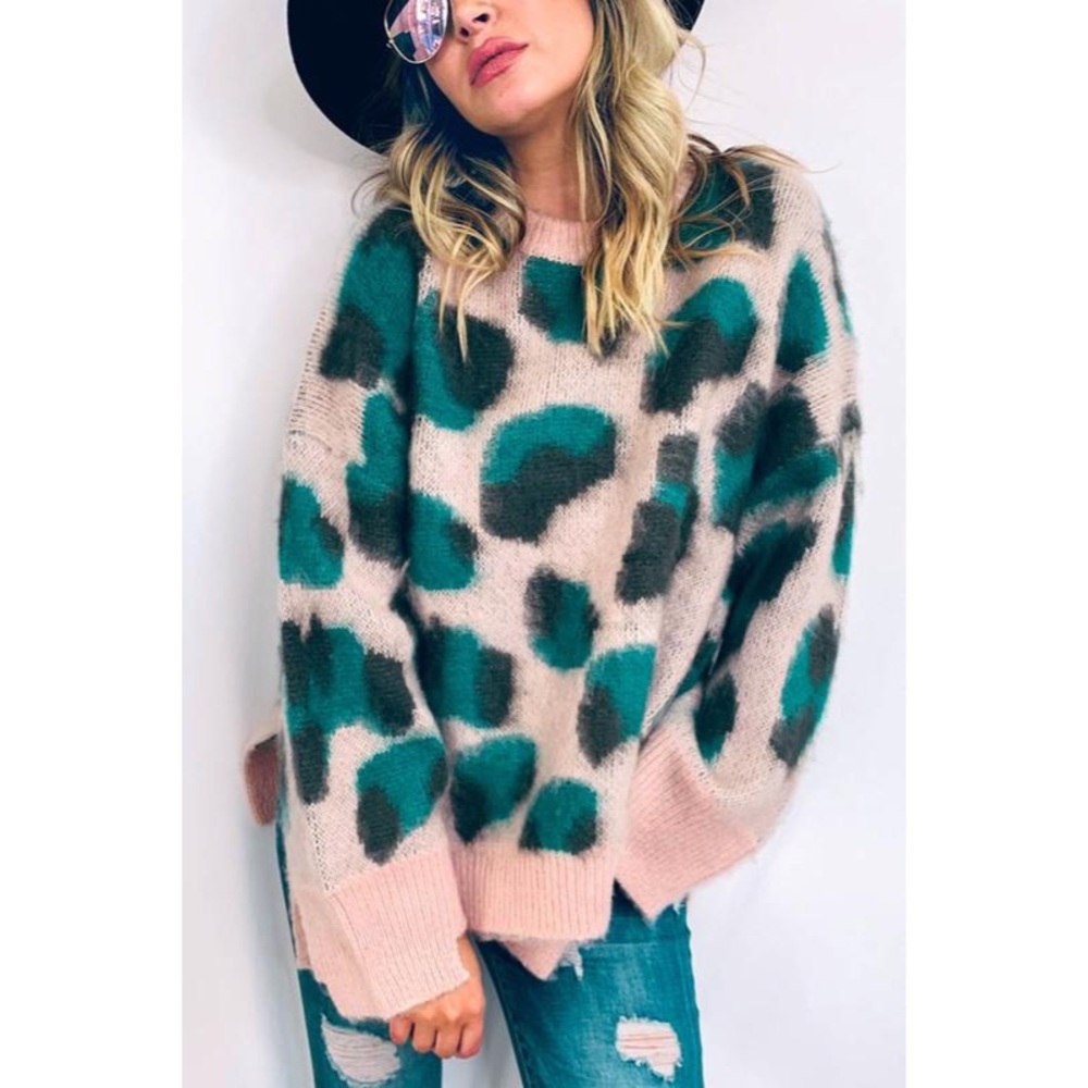 TWO LEFT Snow Leopard Sweater NWT